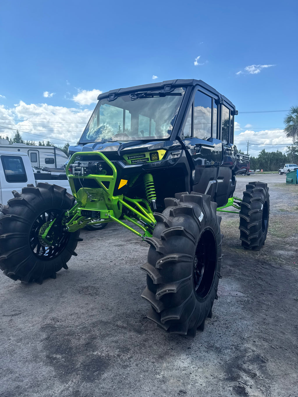 SXS PLUG Canam Defender Big Tire Kit